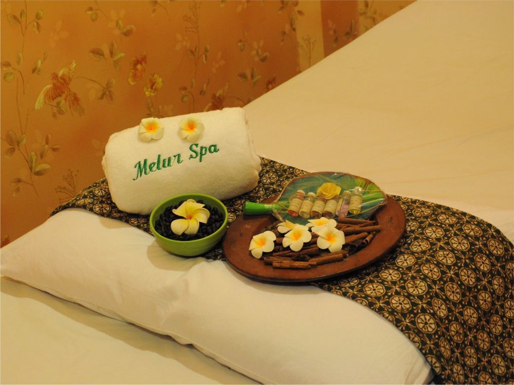 Royal Park Hotel Samarinda Exterior photo
